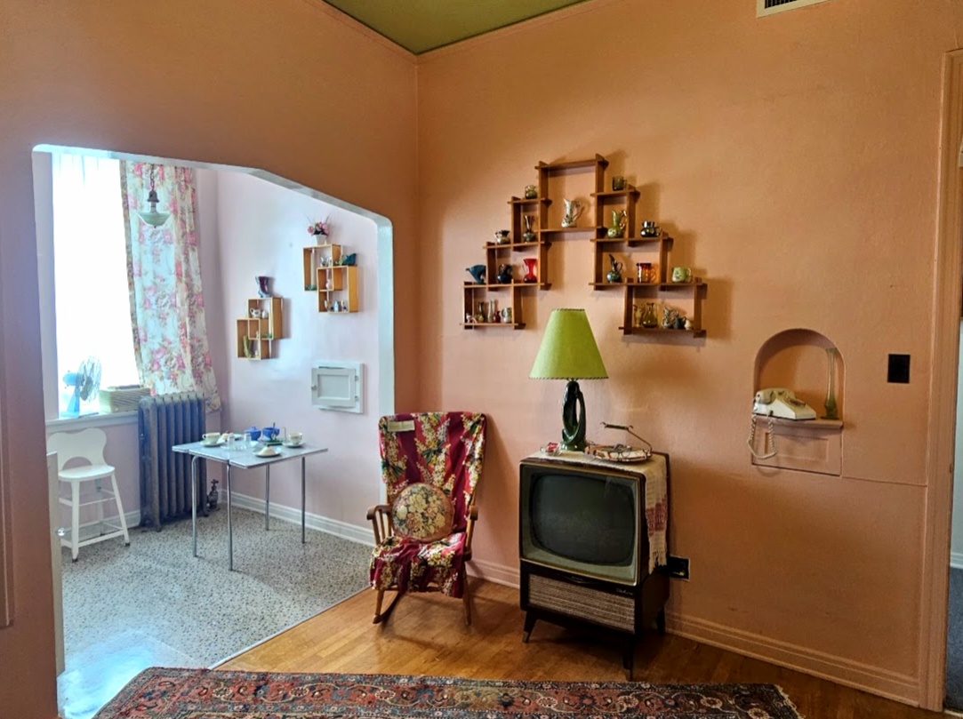 1950s Apartment